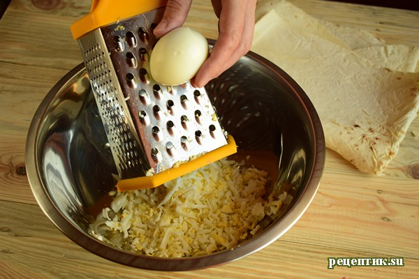 Рулет из лаваша с яйцами и плавленым сырком - рецепт с фото, шаг 1