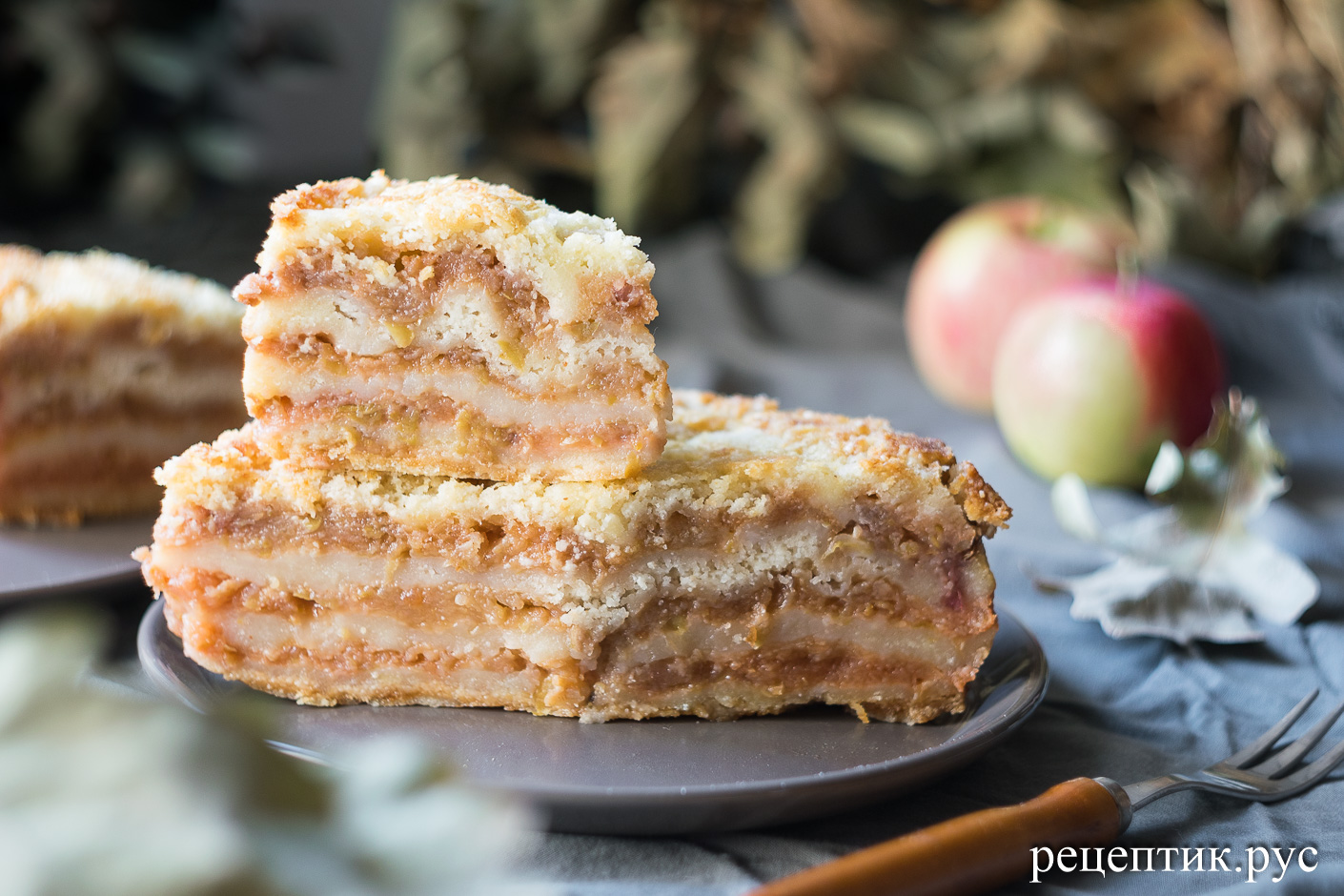 Насыпной пирог с яблоками «Три стакана» - рецепт с фото, результат