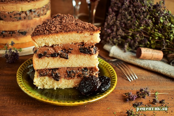 Винный торт с черносливом и шоколадом - рецепт с фото, результат
